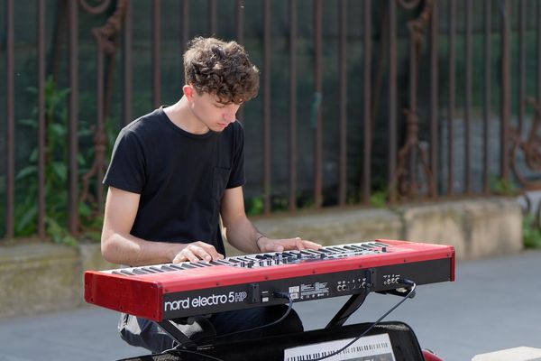 Polski producent sprzętu muzycznego - dlaczego warto postawić na rodzime marki?